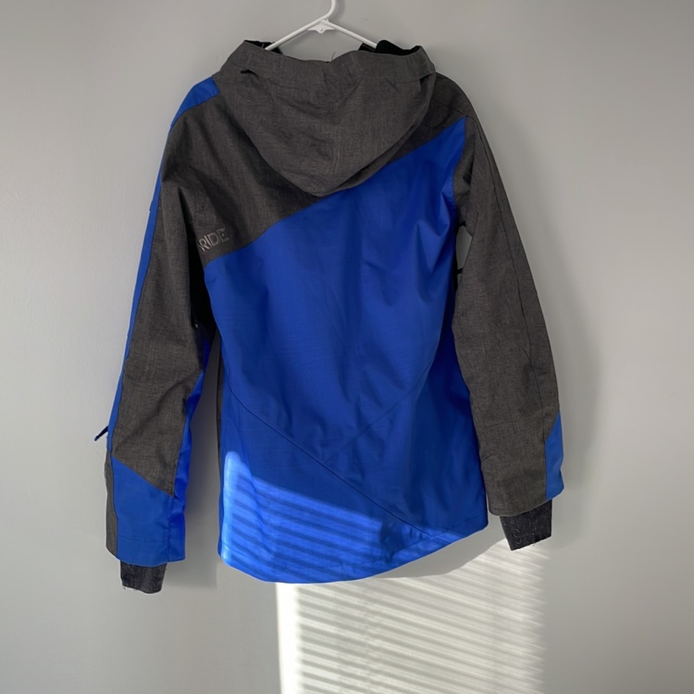 Snowboard jacket - Picture 2 of 10